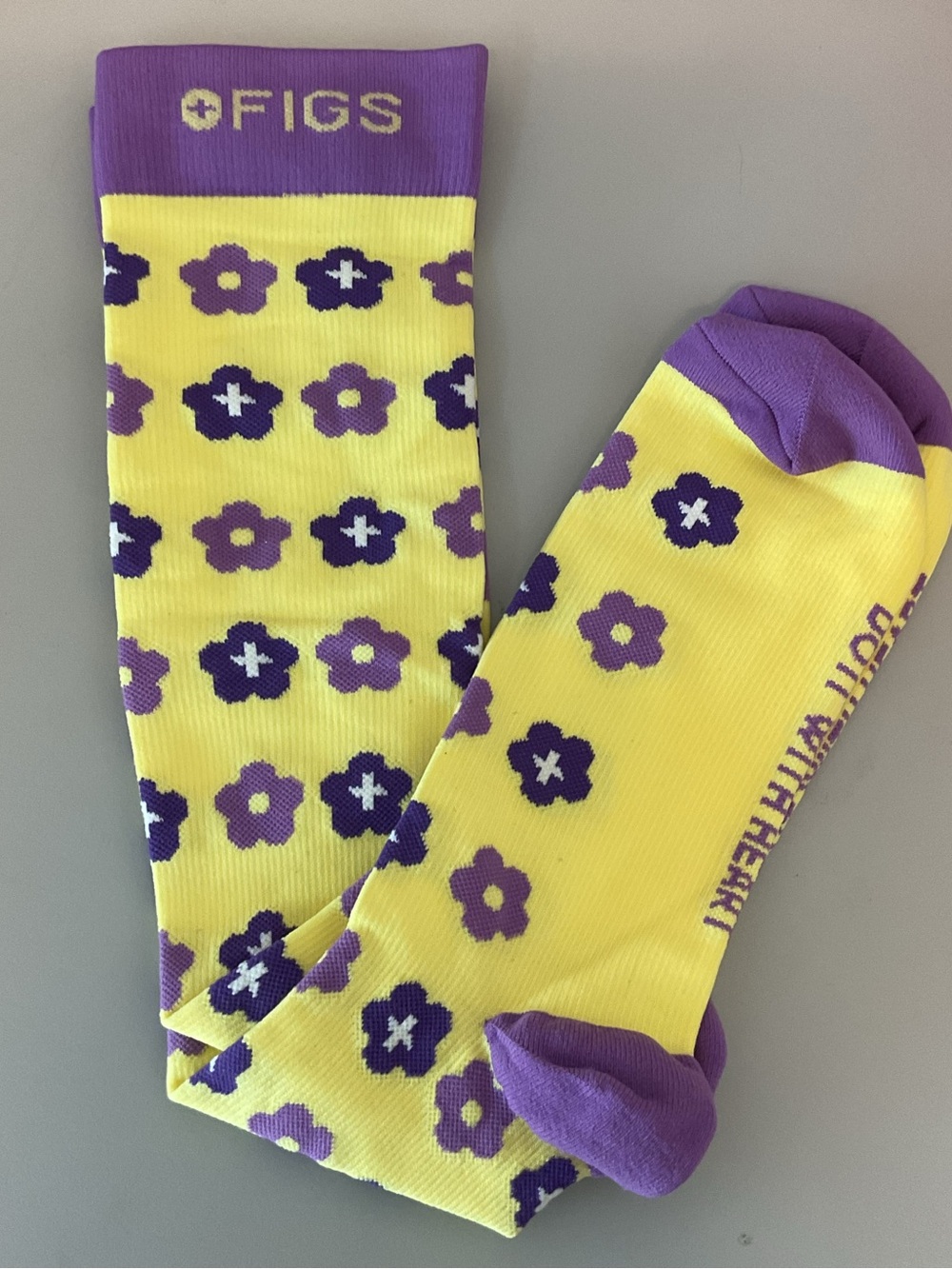 Figs compression socks unisex large Floral healthcare new retails $32